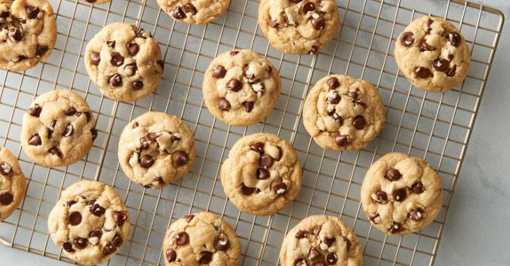 FACEBOOK LIVE: Flourless Peanut Butter Choc Chip Cookies!